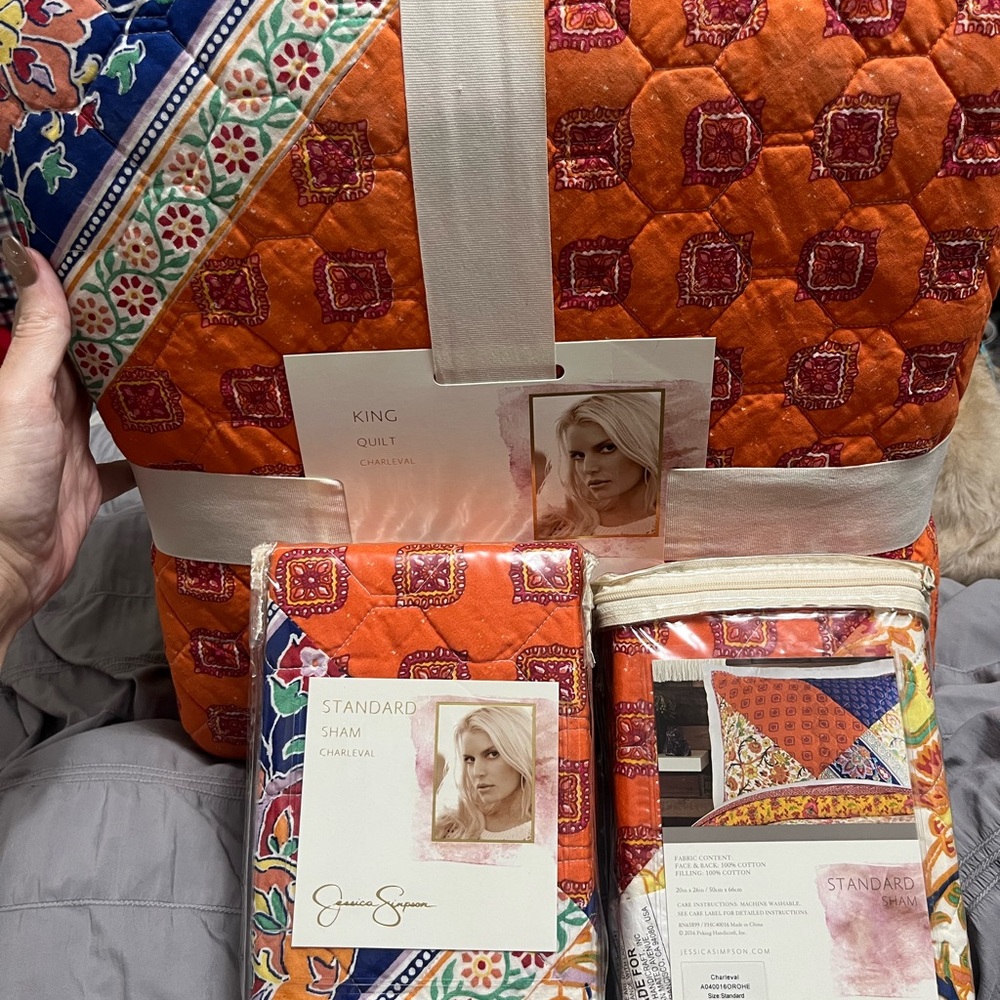 Jessica Simpson Vibrant Orange and Blue Quilt Set- King
